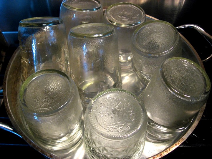 Заливание помидоров кипятком при консервировании