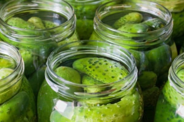 Маринование хрустящих огурцов корнишонов на зиму