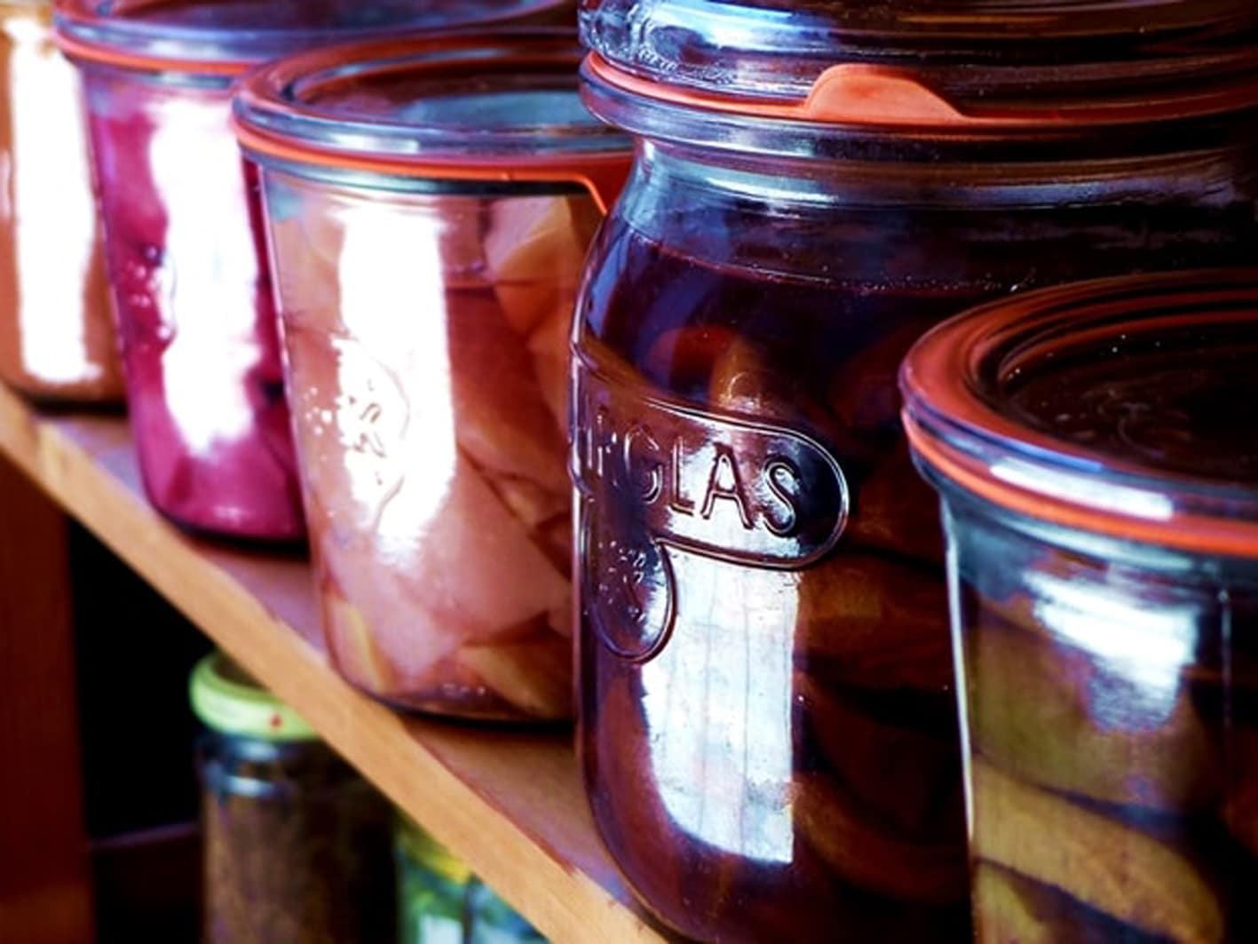 Соление огурцов холодным и горячим способами