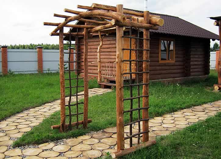 Пергола из бревна под старину