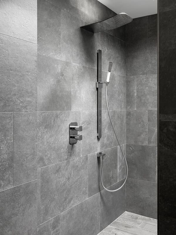 Как выбрать встраиваемый в стену душевой гарнитур